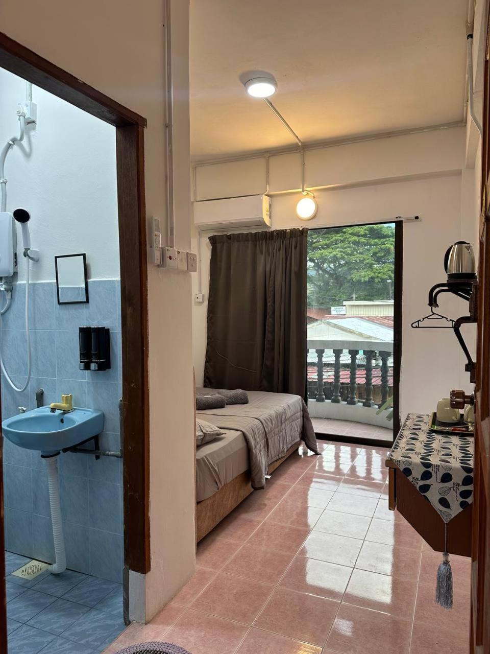 Teresek View Motel 瓜拉大汉 外观 照片
