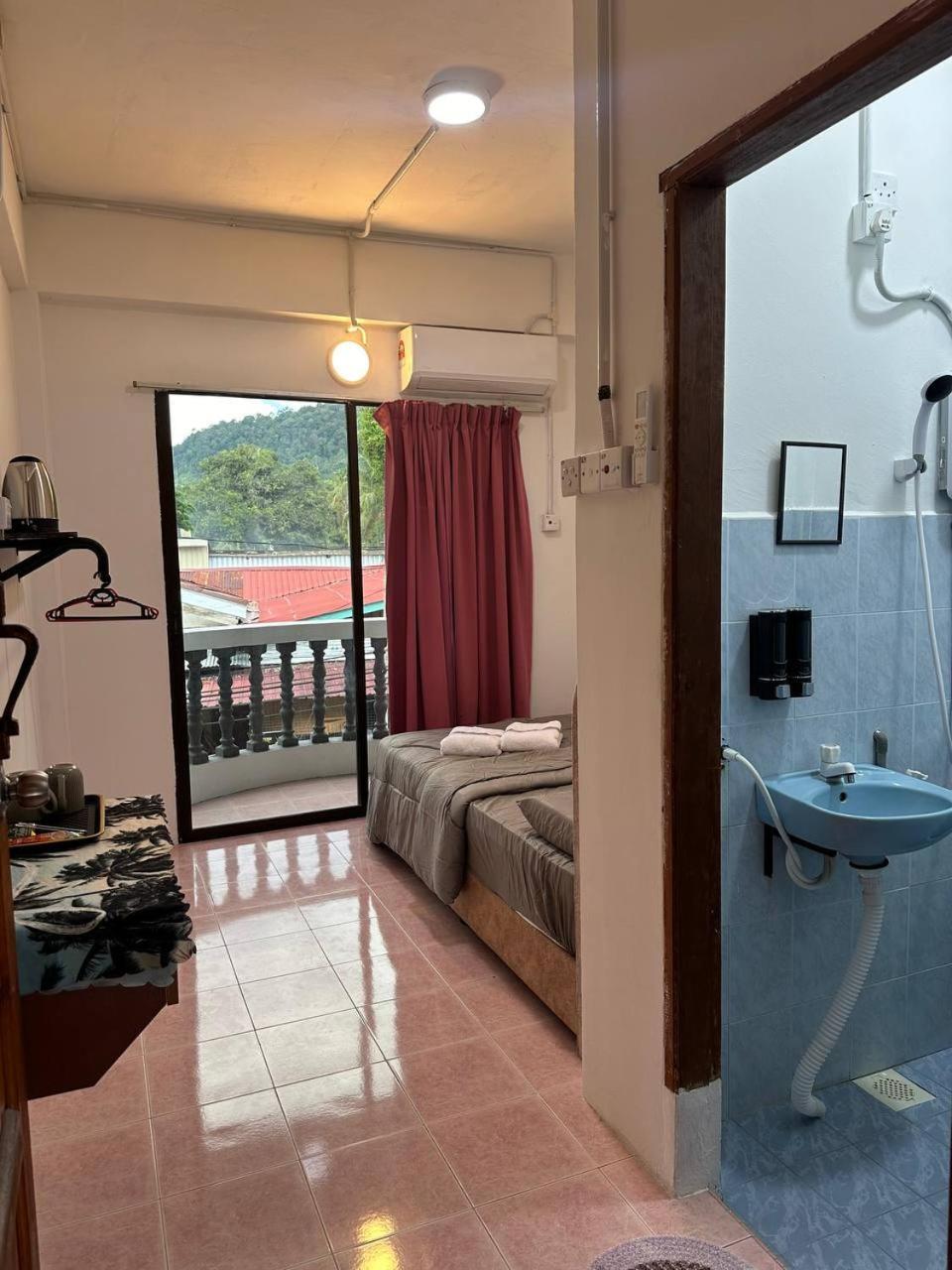 Teresek View Motel 瓜拉大汉 外观 照片