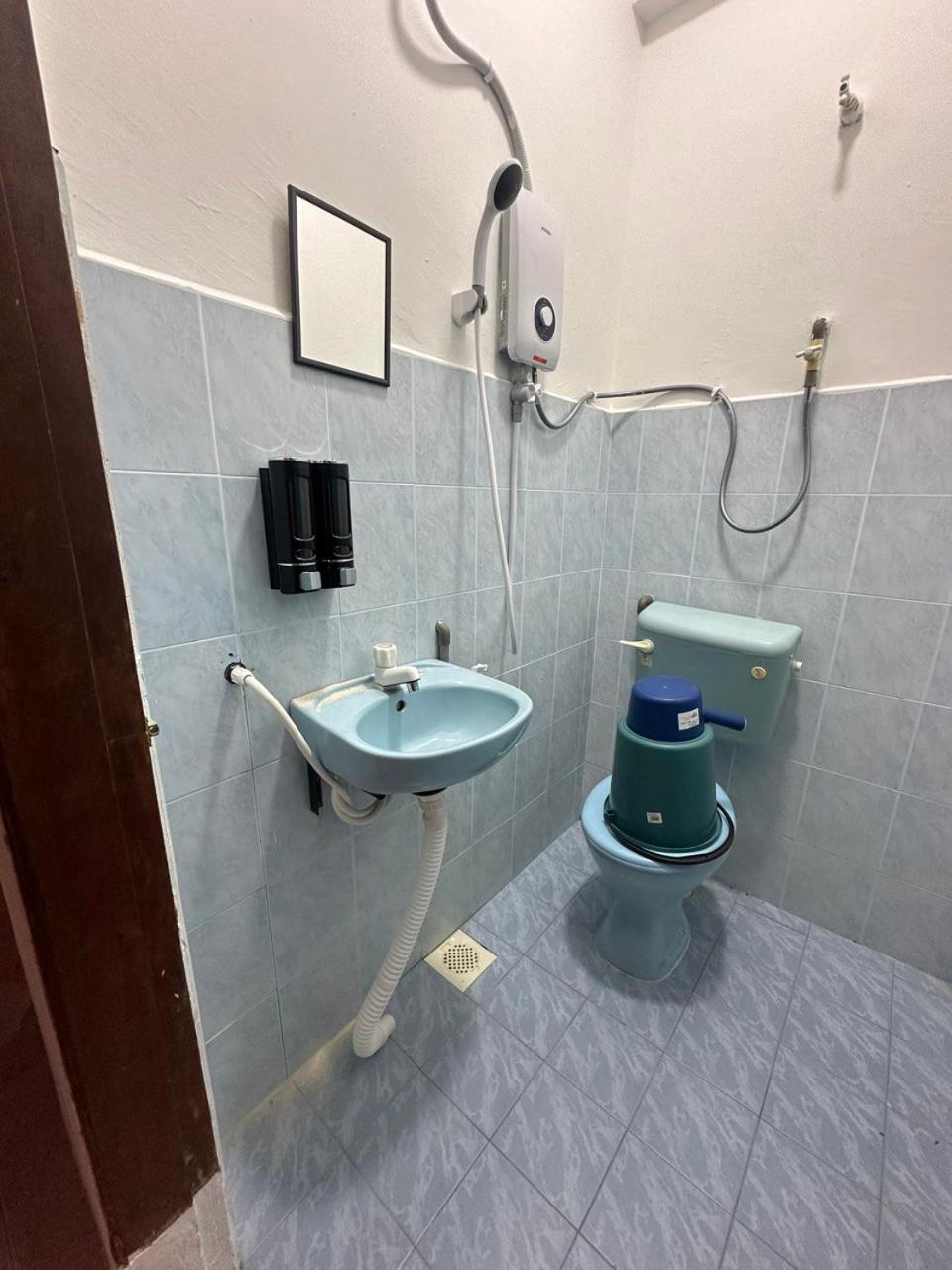 Teresek View Motel 瓜拉大汉 外观 照片